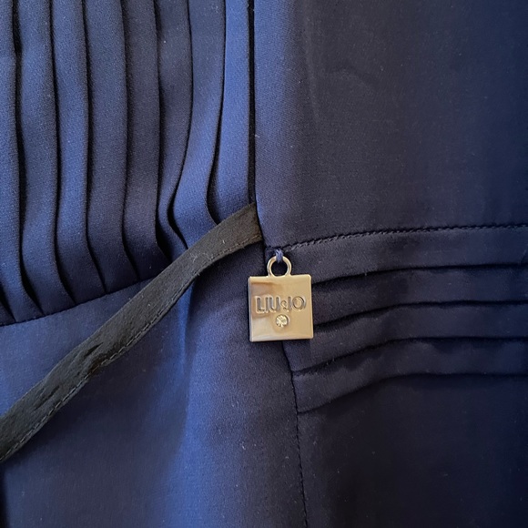 Lui Jo Pleated Top Blue/Black - Picture 3 of 4